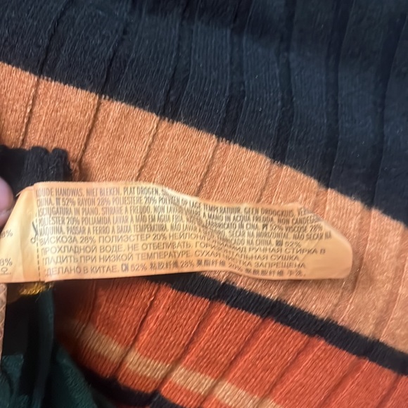 Forever 21 striped sweater - Picture 3 of 3